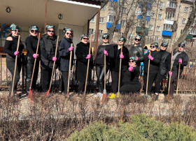 Старт первого общегородского субботника! Старт первого общегородского субботника!.